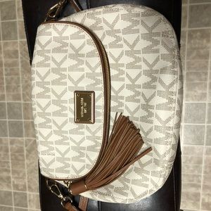 Michael Kors crossbody